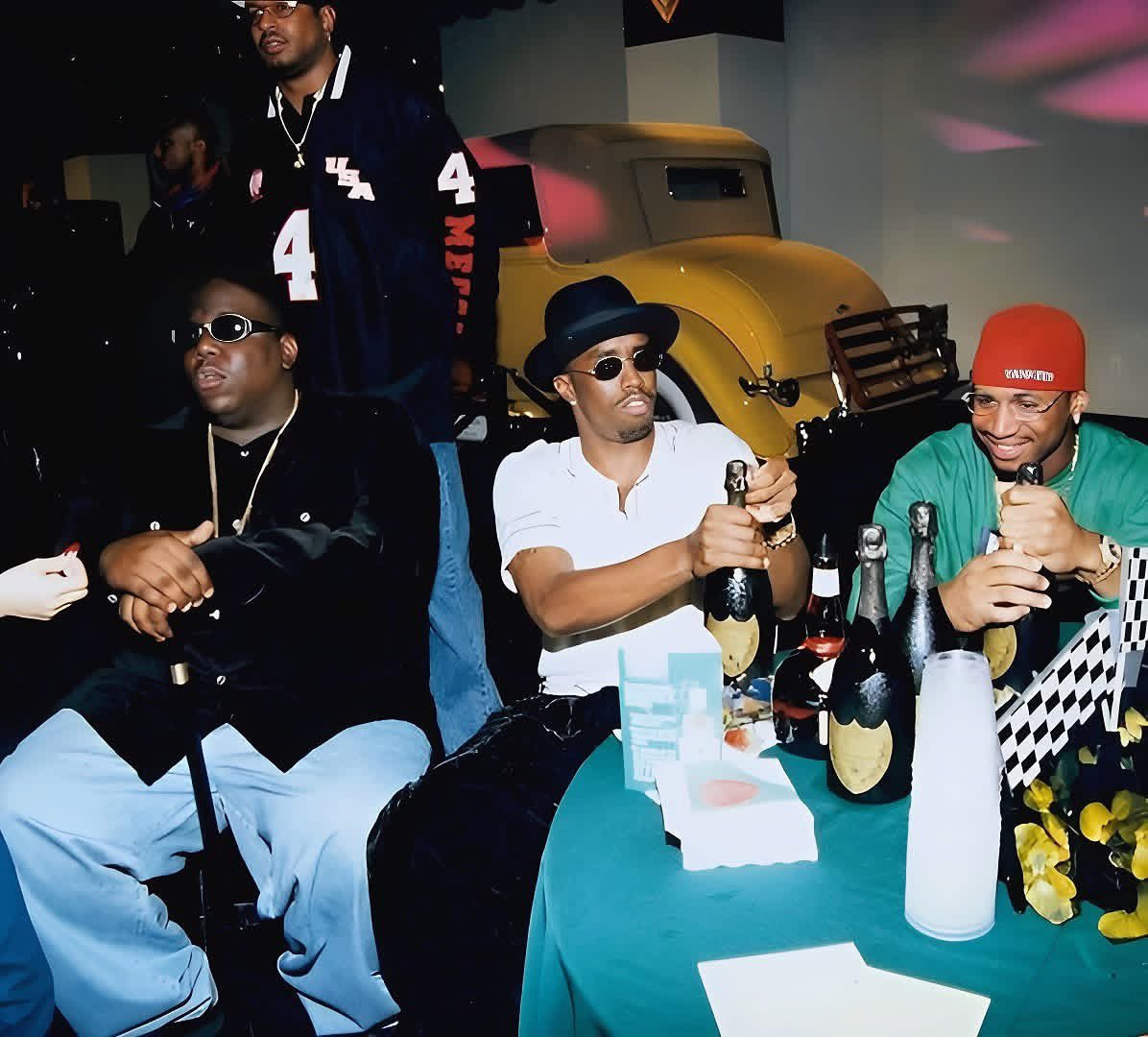 Manlike_Solz's tweet photo. March 8, 1997. 💔🕊️

Biggie’s final night alive.

He was only 24. Life After Death was just weeks away from release.

He attended the VIBE &amp; Qwest Records after-party in L.A. that night. Hours later, Christopher Wallace was gone.

29 years later, the music still lives. https://t.co/6mEAxnFxhI