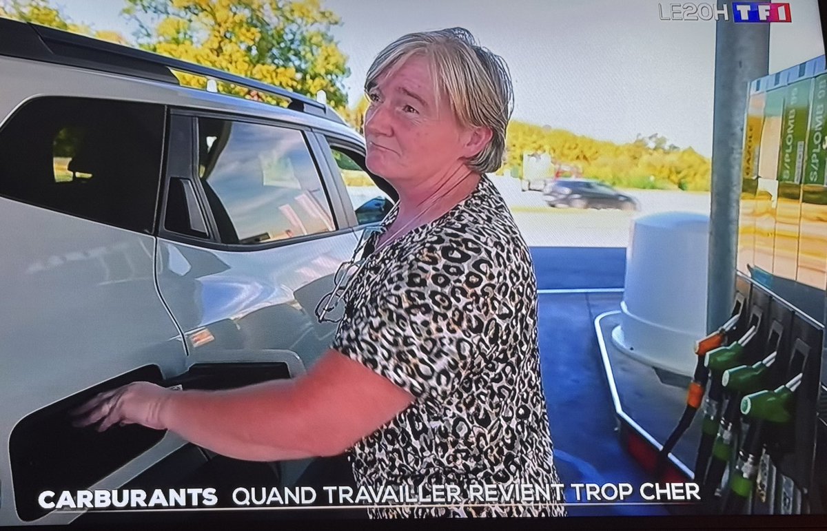 jeromegodefroy's tweet photo. 📺 Tous les soirs dans les 20h, les jérémiades des automobilistes devant les pompes à essence. Tous les soirs. C’est quoi l’info ? 
Tell me something I don’t know. https://t.co/7zQR4gdedt