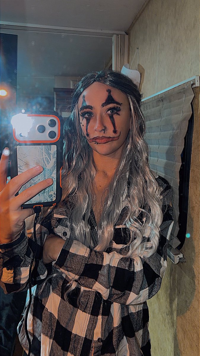 Bambi82026's tweet photo. Access isn’t earned by asking nicely.
You want more of me? Pay to unlock it.
No begging. No bargaining. No exceptions.
The door is open.
Your move. 🖤
#onlyfans #FINDDOMGODDESS #viralㅤㅤ https://t.co/9gkVHgGJHc