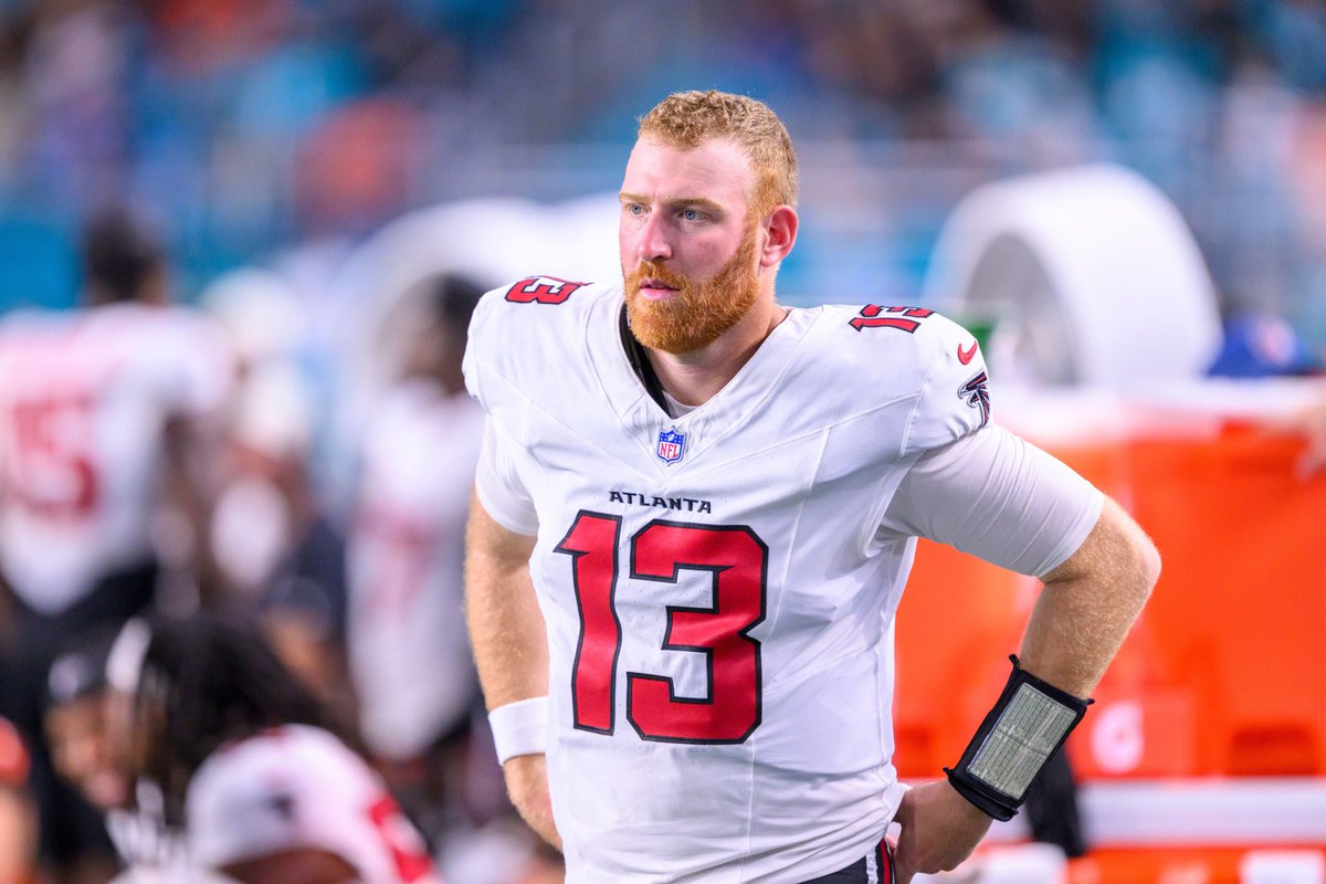 PFF's tweet photo. The Falcons have yet to run a play in the red zone this season

Every other team has at least 3+ https://t.co/vuN0Lnrj6x