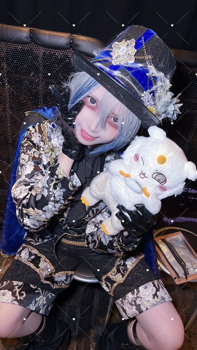senaka2211's tweet photo. いつもより緩くてたのしかった😆
次からは1本多くペンラ持っていきますヨ
 #青狂い https://t.co/ATFmg6hFLd