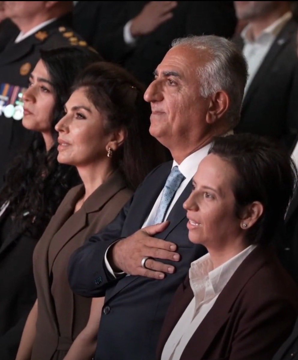 pka2028's tweet photo. کوت کن و بگو:

زنده و جاوید باد سلسله پهلوی👑🩵👑
#KingRezaPahlavi‌ForIran 
#جاویدشاه https://t.co/iUwFiYrgrt
