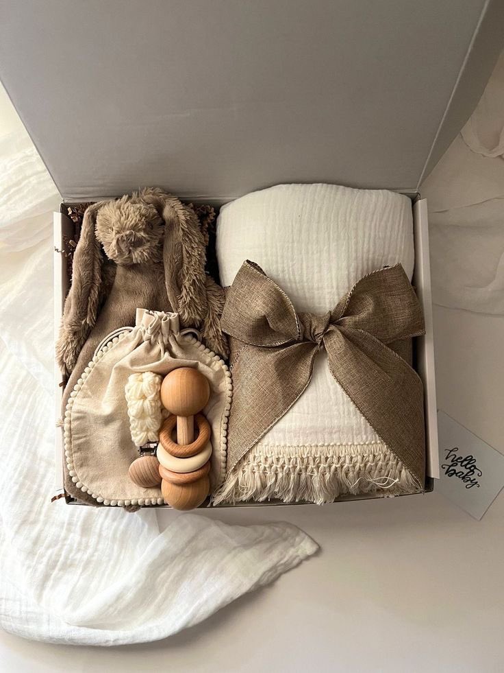 lilebianco's tweet photo. ⠀ ⠀⠀ — Muchas gracias por invitarme, papás. 🥺 🧸
⠀ ⠀⠀ ⠀ ⠀⠀#BabySTeddy https://t.co/cV98jC1YSd