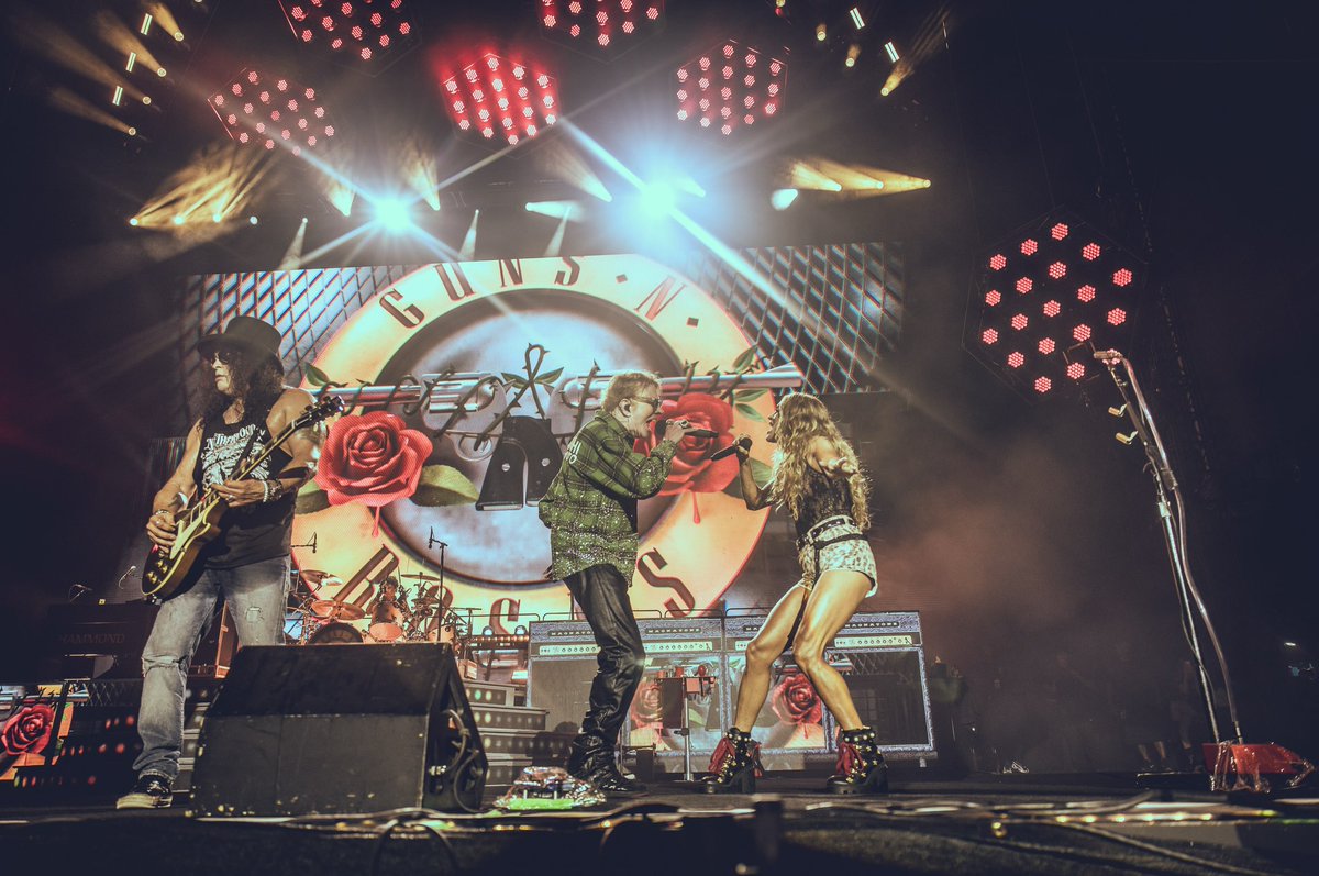 carrieunderwood's tweet photo. Yet another amazing show from @gunsnroses …this time in #Atlanta @TruistPark!!! 🔥🔥🔥 Thanks, @axlrose   @DuffMcKagan @Slash @dizzycreed #richardfortus #isaaccarpenter and the whole crew for having us and for letting me try and keep up on stage! You are always so kind! ❤️ you all forever!
