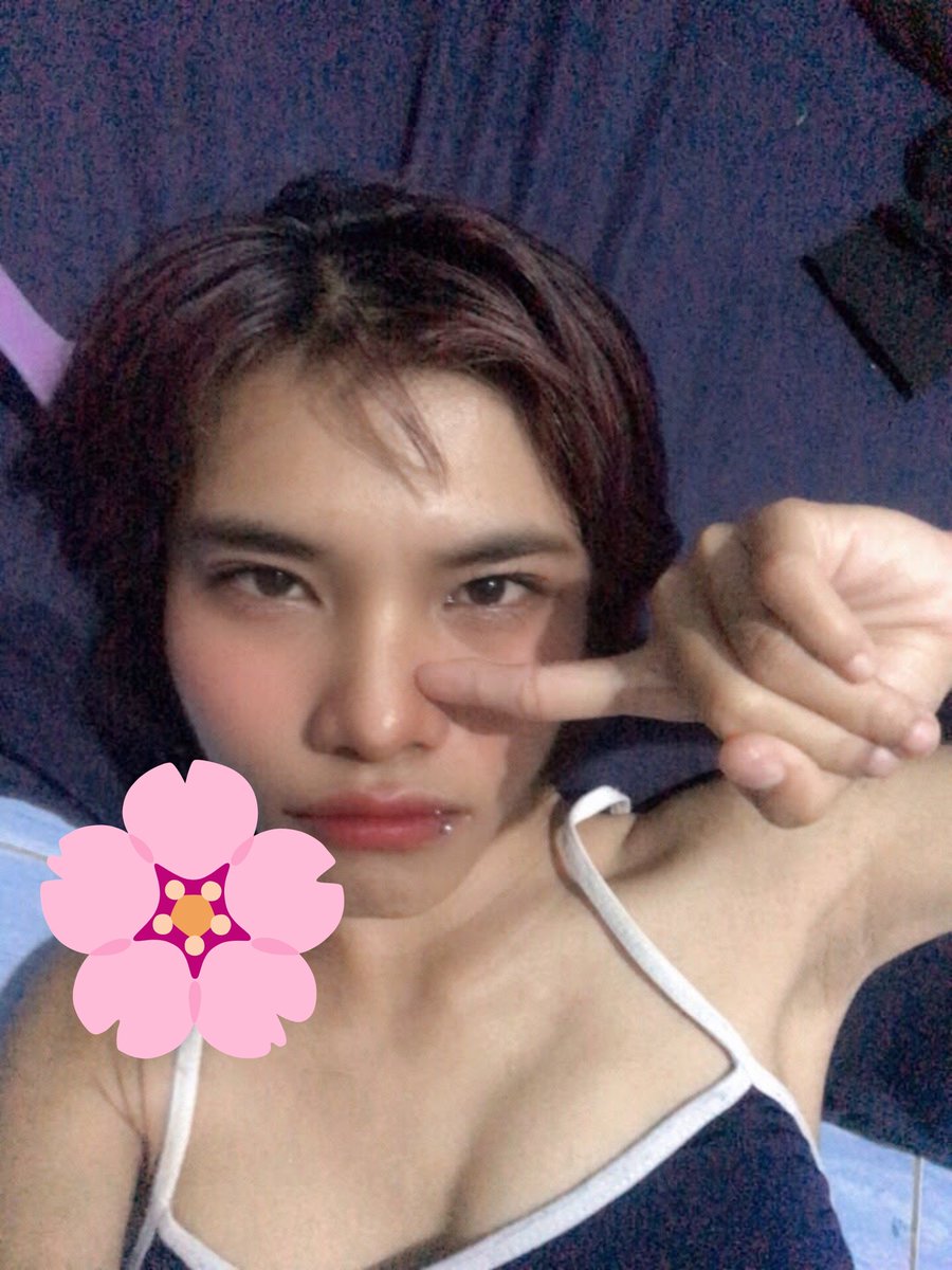 gcreenday's tweet photo. hidup bondol https://t.co/dW1QvdZzeV