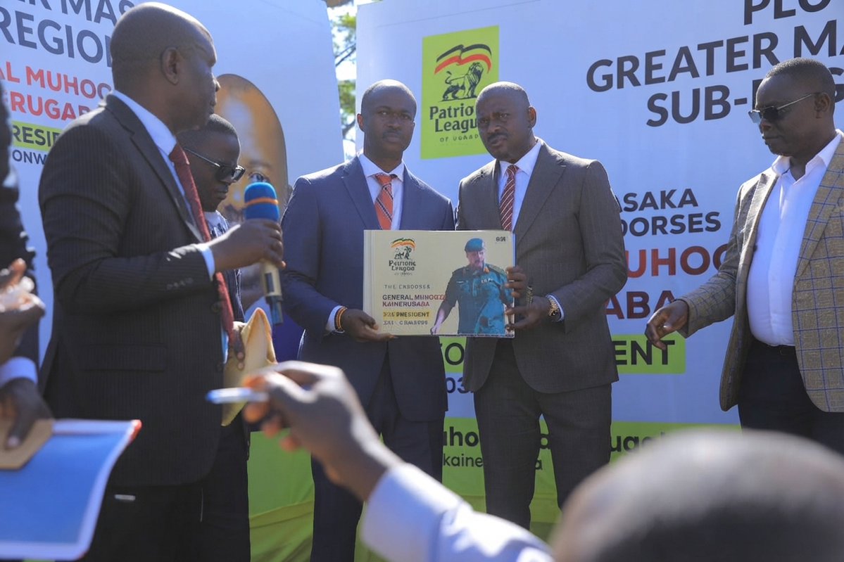 HonKyeyune's tweet photo. Today, Greater Masaka made its voice heard! 🇺🇬

I was honoured to join our people, together with Hon. @DaudiKabanda  and other leaders from Greater Masaka, as we endorsed Gen. Muhoozi Kainerugaba (Gen. MK) for 2031.

The mood was high, the support was strong and the message was clear; Greater Masaka has entered the conversation!