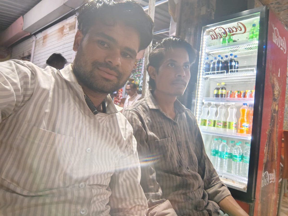 SalimRaza_07's tweet photo. Comedy duo energy 🤝🏻🔝
.
.
#friendship #trending #fun #twittertimeline #foryou #post #explore #twitter https://t.co/kkNgA6fPR4