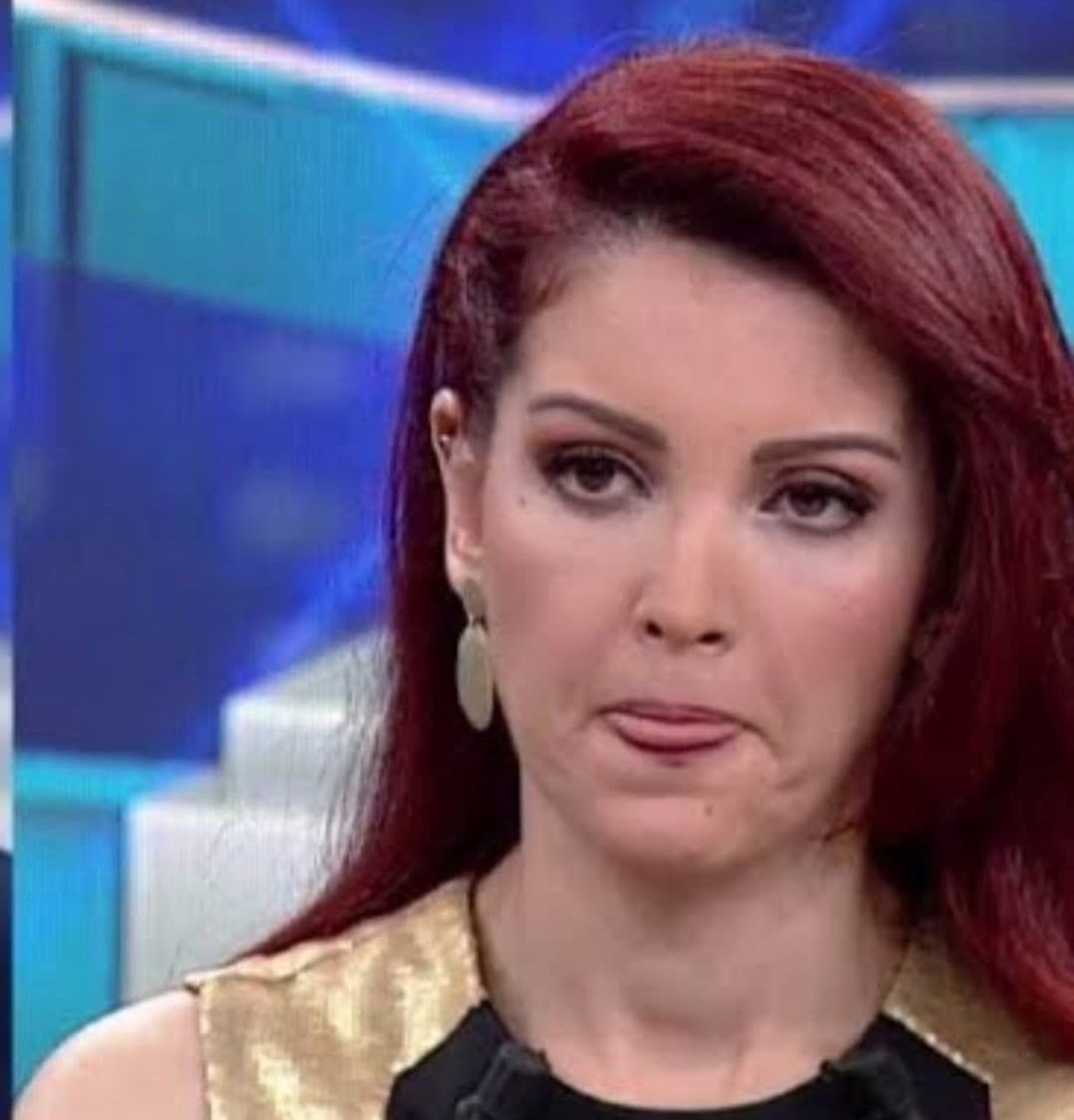 TotemVeHelva's tweet photo. Nagehan Alçı: "PKK'nın kurucu önderi Abdullah Öcalan'ın villasında sekreteri olurum, açılım için herşeyi yaparım"..

Biliyoruz nagi biliyoruz..! https://t.co/GLXShi0NyK