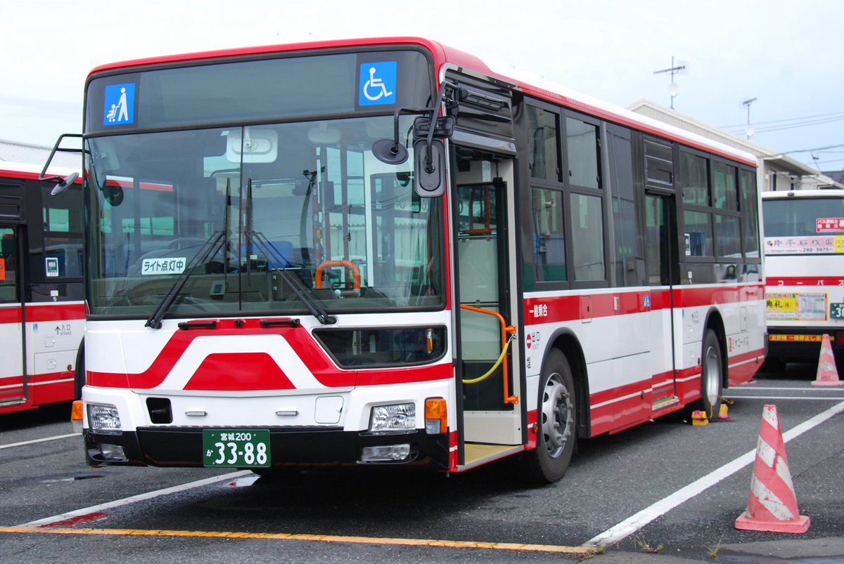 Komodori2829's tweet photo. 塩釜営業所所属 M3388
2WG-MP38FK

M3387と一緒に導入された新型エアロスターです https://t.co/bew4kIR1q2