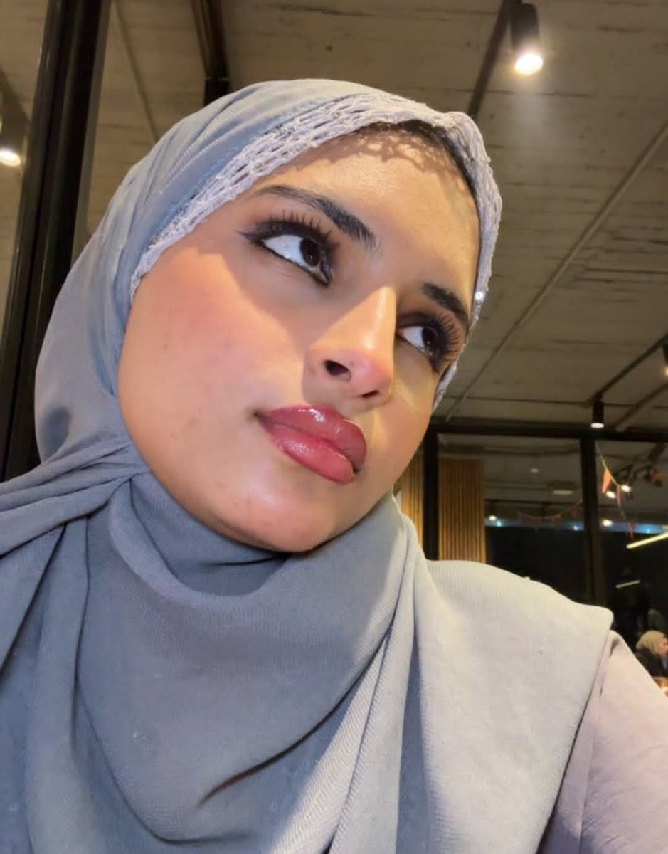 Hiijabqueens's tweet photo. " لا تُعطي كل شيء للعين " https://t.co/Oz0yhKZrAp