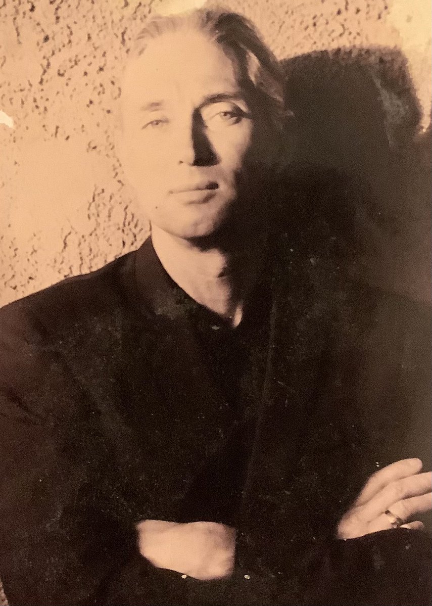 plaidanimal's tweet photo. GETS BETTER KIDDO SORRY TO HEAR. IM NOT A COMFORT BELIVE ME I HAVE NO LOVE BUT FOR NETFLIX. LOOKING YOUR ADORABLE JUST ENJOY EVERY DAY. KEVLAR KEN SAGAFTRA ACTOR LEGEND https://t.co/FonpmAd8iw