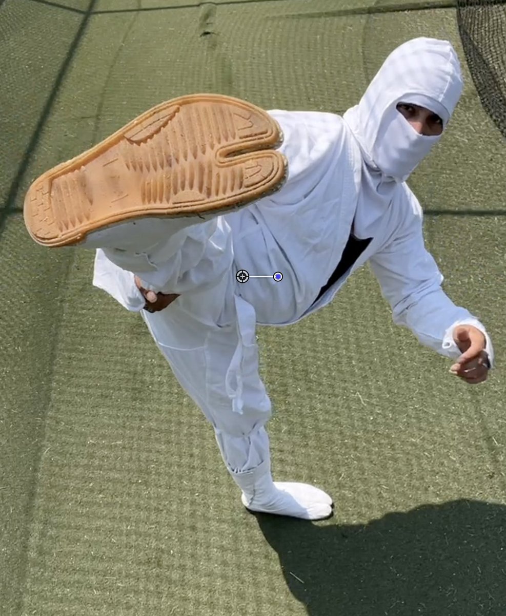 MexiNinjaBoi's tweet photo. MORE of the Shiro Ninja throwing his highest kicks at the camera to practice for his Ninja fam and Tabi lover peeps.๐ฆถ๐ฅท๐ฝ๐๐ฅ
-
#ninja #whiteninja #kicks #flex #flexibility #tabiboots #kungfu #tabi #ninjatabi #whitetabi #white #martialarts #martialartist https://t.co/048gndAOlu