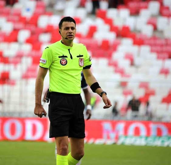 forzapetrol's tweet photo. Hakeme ne söylemek isterisiniz?
#AMDvBJK https://t.co/RDn0BIELXA