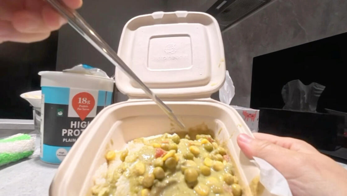 Denchannel212's tweet photo. Craving something flavorful  Try my homemade Thai green curry tonight! Creamy coconut milk, fresh basil, and perfectly spiced – total comfort in a bowl. #ThaiFood #HomeCooking， https://t.co/tdZORCU2wt