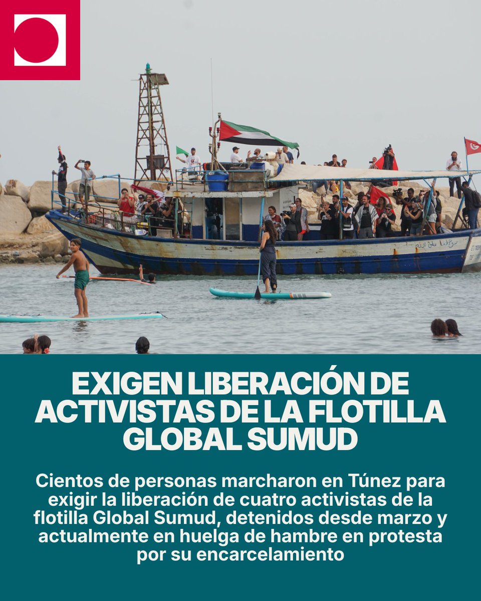 MXReferencia's tweet photo. #Internacional

🇹🇳 Cientos de personas marcharon en el centro de #Túnez para exigir la liberación de cuatro activistas de la flotilla Global Sumud, cuya prisión preventiva fue prorrogada por otros cuatro meses.

👉 Los activistas permanecen en huelga de hambre en protesta por su encarcelamiento y su estado de salud se ha deteriorado. Sus defensas niegan las acusaciones de irregularidades financieras relacionadas con la recaudación de fondos para la flotilla que buscaba llevar ayuda humanitaria a Gaza.