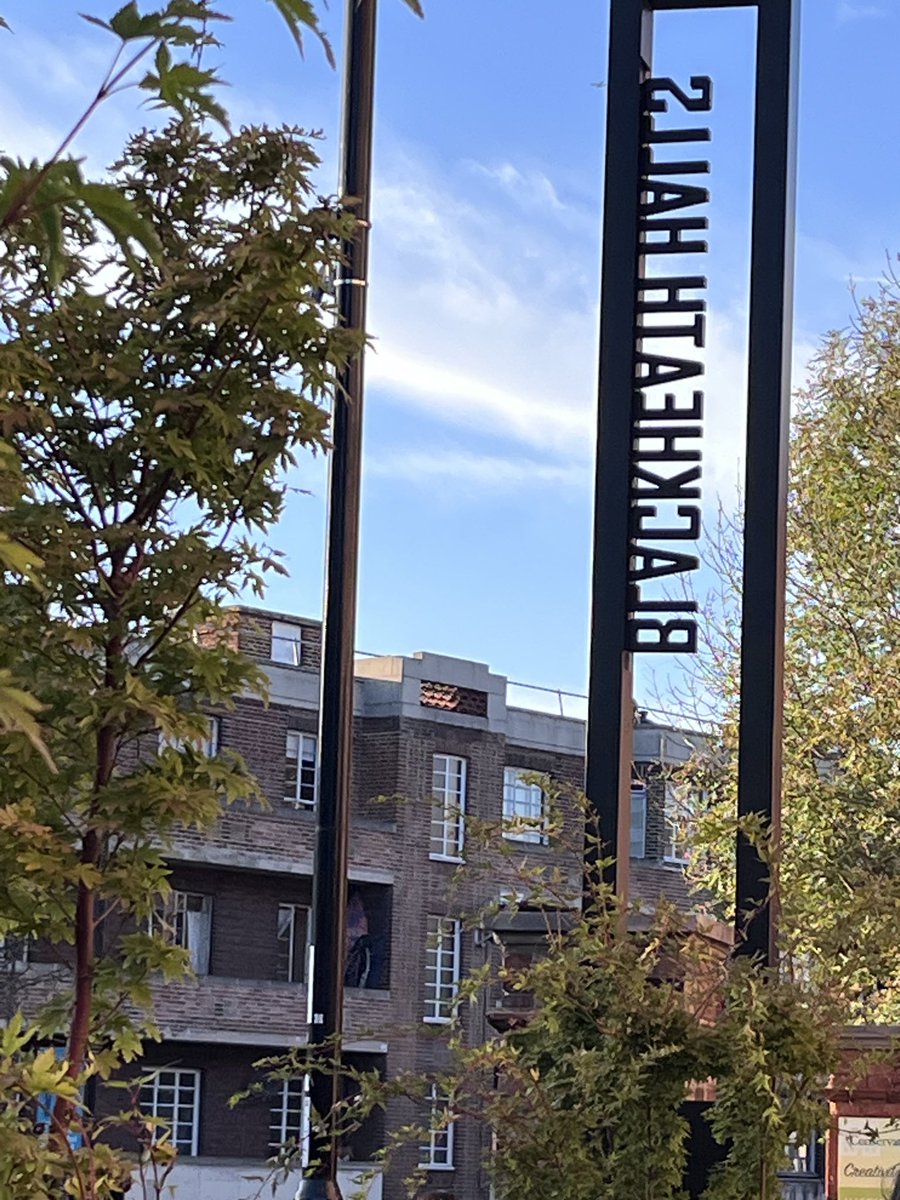 jennyepenn's tweet photo. Wow 🤩 @katieemilybray &amp; @OliverJohnston3 for the most amazing performance of #carmen @BlackheathHalls 

🎶 British mezzo-soprano &amp; tenor - they &amp; a huge cast delivered an opera that was accessible to so many, including all ages &amp; diversity.

Sung in English, I finally got it 😹 https://t.co/O5GeNKai1J
