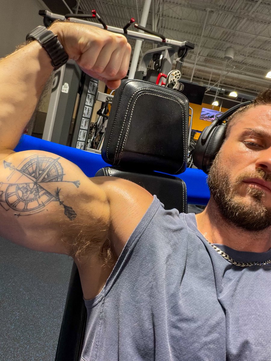 BrandonAllenSFW's tweet photo. Lick it clean boy 😛 https://t.co/sNuRNPs8if