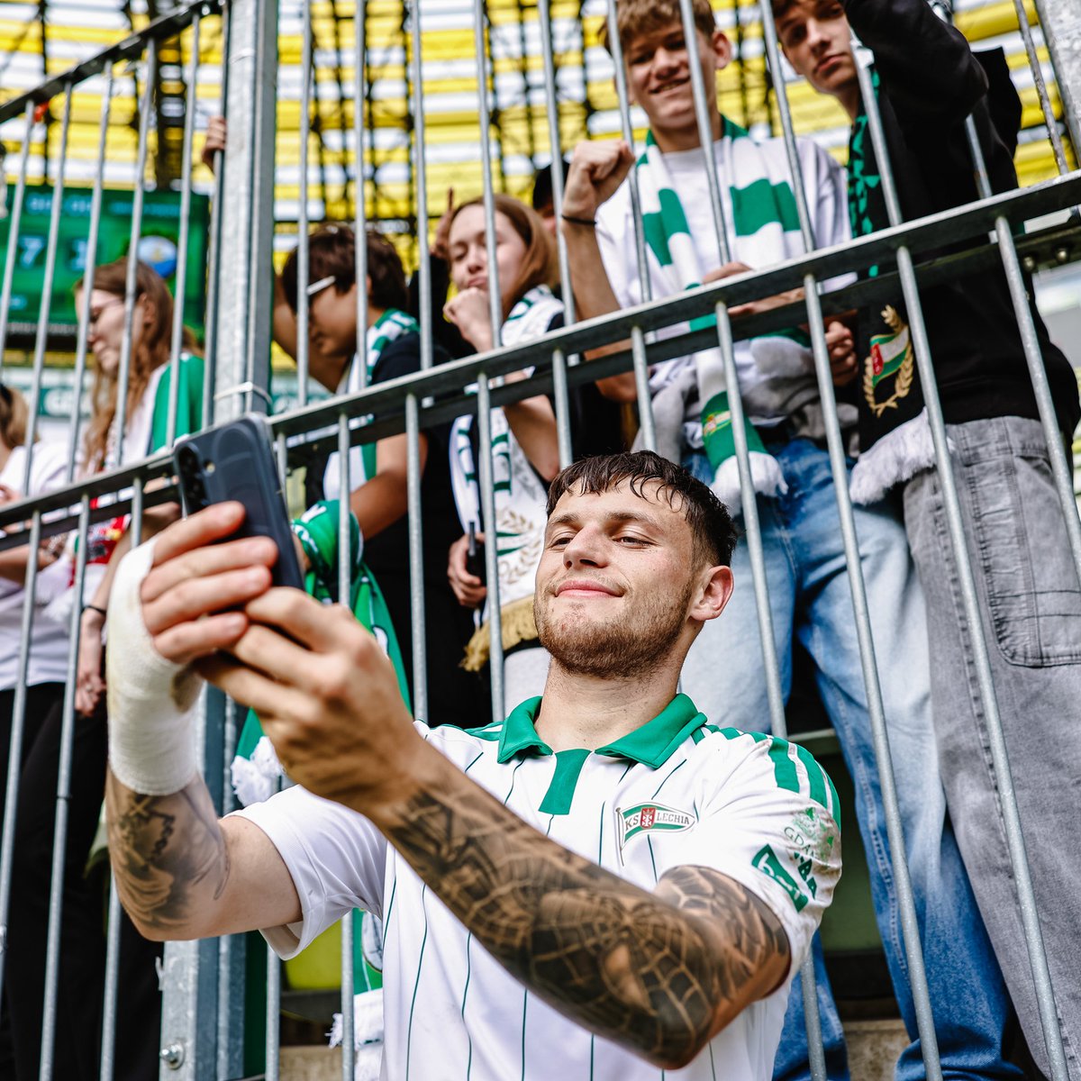 LechiaGdanskSA's tweet photo. No dobra, kto upolował najlepszą fotkę? 👀

#LGDSTM https://t.co/gtZKy3D6gL