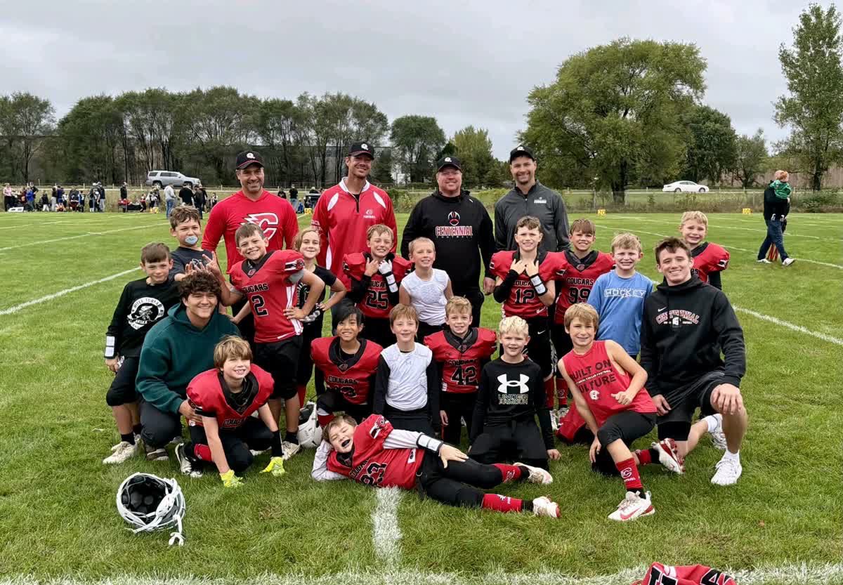 CentCougsFB's tweet photo. Over the last week, our varsity team visited every youth game. The future of Cougar Football is bright! https://t.co/Sij4w6tJJf