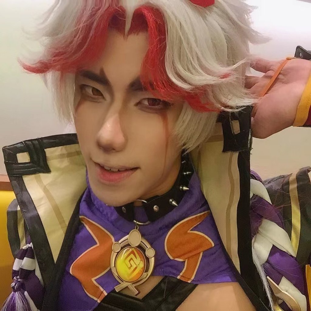 Miaomiao338's tweet photo. 我发正经的版本。gulp。 https://t.co/ExpuEJ42rR