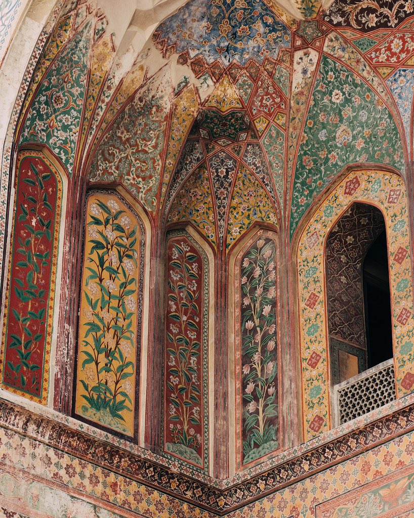 aseelswaid9's tweet photo. Art, amazing Islamic architecture in Pakistan https://t.co/AeM0AtW9p7