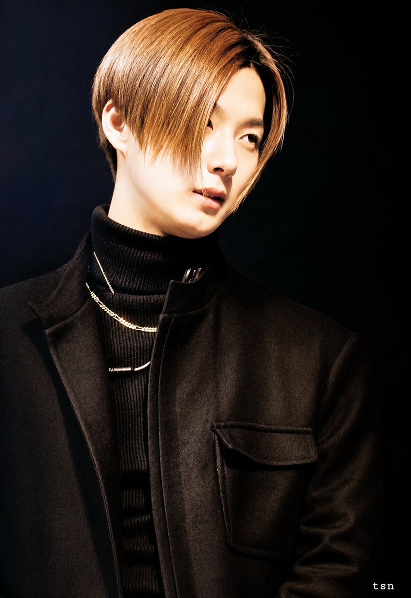 33unhyuk's tweet photo. 그시절 누나들이 괜히 노란장판납치감금시한부 시킨 게 아님... 이상성욕이 퍼스널컬러마냥 잘 맞는 남자 https://t.co/irUTCoSfC8