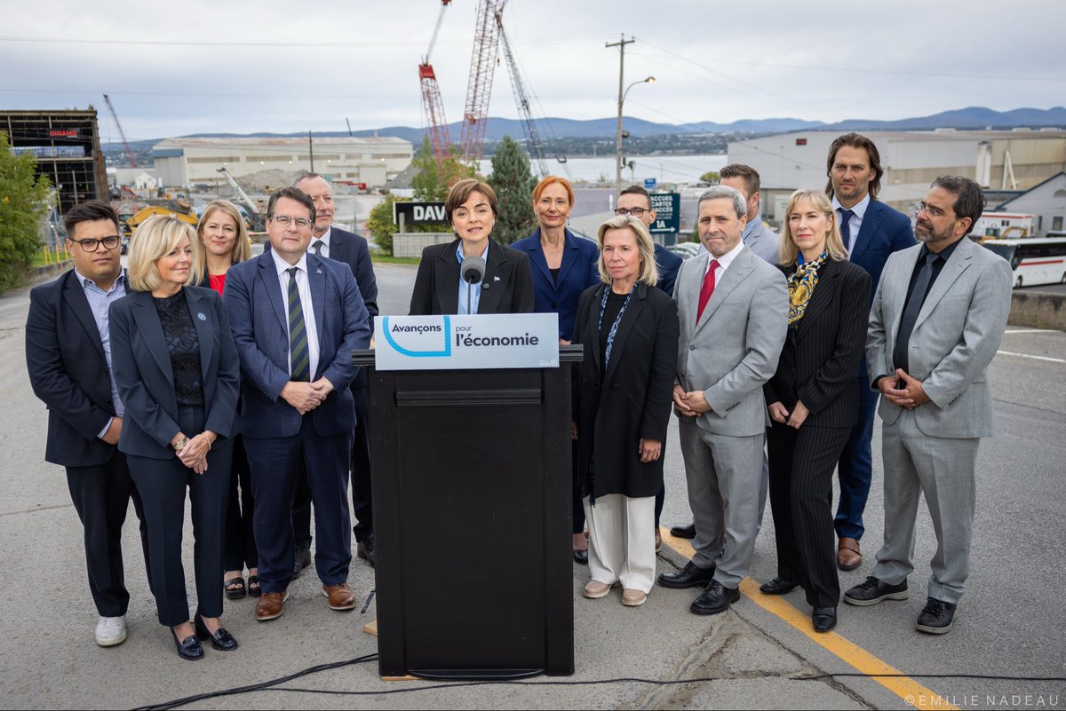 CFrechette's tweet photo. Horizon Saint-Laurent 🛳️⚓️💧

Le Saint-Laurent, ce n’est pas juste une voie navigable sur une carte. C’est notre porte d’entrée sur le monde.

À un moment où les chaînes d’approvisionnement se réorganisent, où l’incertitude économique augmente et où notre principal partenaire commercial nous impose des barrières, on doit profiter de notre fleuve.

On doit l’utiliser pour diversifier nos marchés, attirer des investissements et créer de bons emplois dans toutes nos régions.

C’est pourquoi nous dévoilons aujourd’hui Horizon Saint-Laurent, notre stratégie maritime de près de 400 M$, articulée autour de deux axes.

Premier axe : renforcer nos capacités portuaires et diversifier nos partenaires commerciaux.

✅ Développer de nouveaux corridors commerciaux, en commençant par un corridor Québec–Europe–Afrique du Nord, appuyé sur la Francophonie économique;

✅ Nommer un Envoyé spécial au développement du Saint-Laurent et du commerce maritime pour ouvrir de nouvelles voies commerciales, attirer des chargeurs, des transporteurs et des investisseurs étrangers et développer des partenariats avec les grands ports mondiaux;

✅ Investir 300 M$ dans les infrastructures portuaires et le corridor du Saint-Laurent, avec l’objectif de mobiliser près de 2 G$ en investissements privés et fédéraux.

Deuxième axe : développer notre filière de construction navale.

✅ Créer une enveloppe de 90 M$ pour soutenir la filière de la construction navale, particulièrement les PME, et favoriser l’émergence d’une grappe industrielle de calibre mondial, à l’image du secteur aérospatial québécois.

Avec Horizon Saint-Laurent, on veut faire du fleuve un moteur de croissance pour nos régions, créer de la richesse ici, et ouvrir de nouvelles portes pour les Québécois, d’un bout à l’autre des deux rives du Saint-Laurent.