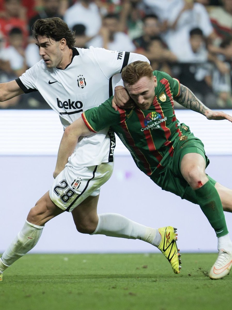 footbossapp's tweet photo. BEŞİKTAŞ’TAN KRİTİK PUAN KAYBI!

Amedspor, milli araya lider olarak giriyor! https://t.co/kSwKF5KnMa