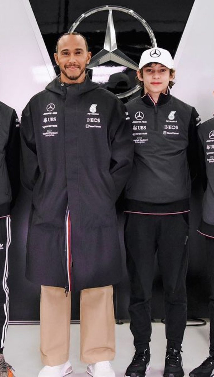 kimiforwdc's tweet photo. kimi and lewis at the mercedes W13 car launch in 2022😭 https://t.co/4UDnzJLgJL