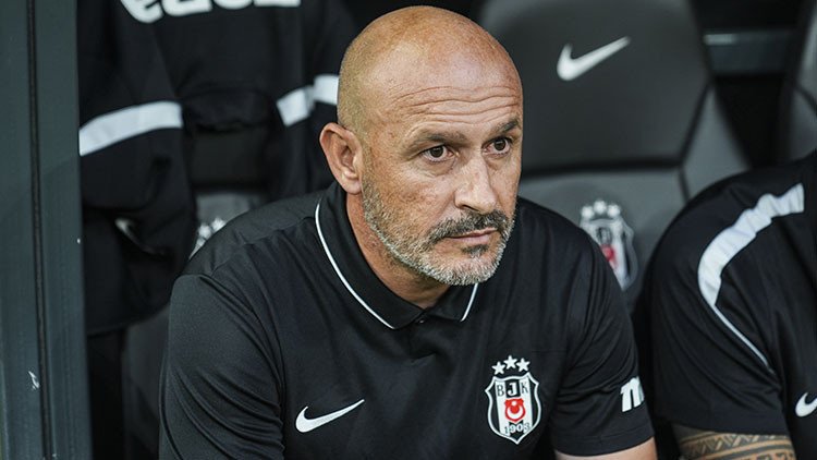 KavgamBesiktas's tweet photo. Trossard sakat, Cerny sakat sakat oynadı.

Takım çok yorgundu.

Buna rağmen son saniyeye kadar herkes mücadele etti.

Hoca çok doğru değişiklikler yaptı.

Vlahovic'e yapılan net penaltıyı vermediler. Ligin en zor deplasmanı burasıydı.

İNANCIMIZ TAM HOCAM.

ŞAMPİYON BİZ OLACAĞİZ !