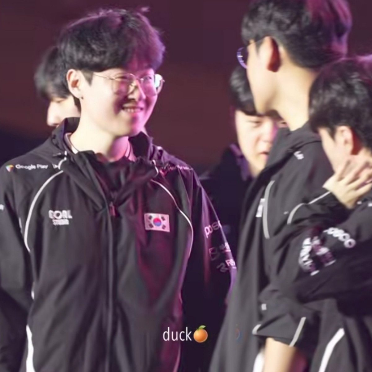 gumayusinism's tweet photo. Always the happiest with his Minhyungie hyung 🥺 https://t.co/l50in6s6LG