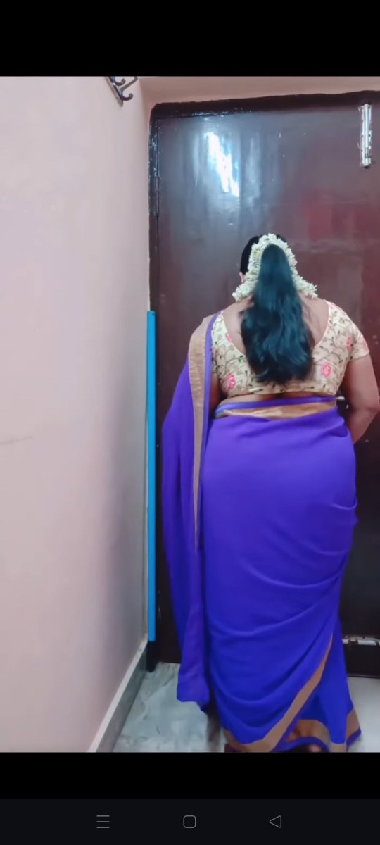 Poovizhimalar94's tweet photo. நண்பர்களே, என்னால் ஒரே நேரத்தில் ஒருவருடன் மட்டுமே உரையாட முடியும்; ஒருவேளை நான் உங்களுக்குப் பிடித்தமானவராக இல்லாவிட்டாலும் பரவாயில்லை, அது எனக்கு முழுமையாகச் சம்மதமே.

எதிர்த்து நிற்க முடியாத ஈர்ப்பு கொண்ட ஒரு chap. 🔥 https://t.co/lZVGoowyKb