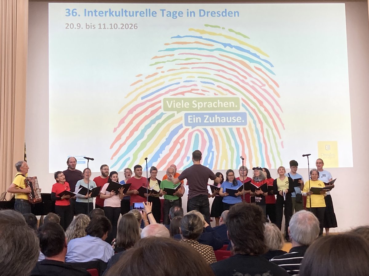 ikt_dd's tweet photo. Heute war gelungener Auftakt der IKT im Rathaus #Dresden. Wir danken allen Beteiligten für den inspirierenden Nachmittag, die guten Gespräche und den herzlichen Empfang! Jetzt geht es in drei Wochen pickepacke voll mit spannenden Veranstaltungen. Bleibt dran!
#ikt2026 https://t.co/zDY9MIyquc