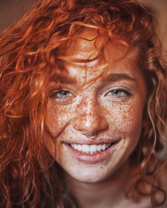 FrecklesMabel's tweet photo. #freckles #redheads #redhair https://t.co/IBYxgRtKiC