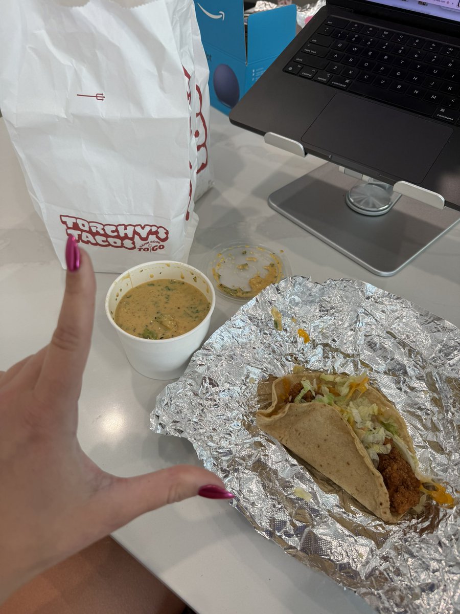 spoiltiff_'s tweet photo. Sub funded torchys for lunch on national queso day 😋

Even though it was already funded, I want you to reimburse it again! 💰

Streaming while eating on Chaturbate, Stripchat, cam soda and fansly… come get drained 😇 https://t.co/zsTmppI6ml