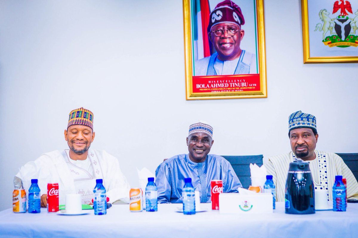 barauijibrin's tweet photo. Pictures: Scenes from our last night's APC  caucus meeting held at the Kano Government House under the chairmanship of His Excellency, the Executive Governor of Kano State, Engr Abba Kabir Yusuf https://t.co/r9L67IjLyd