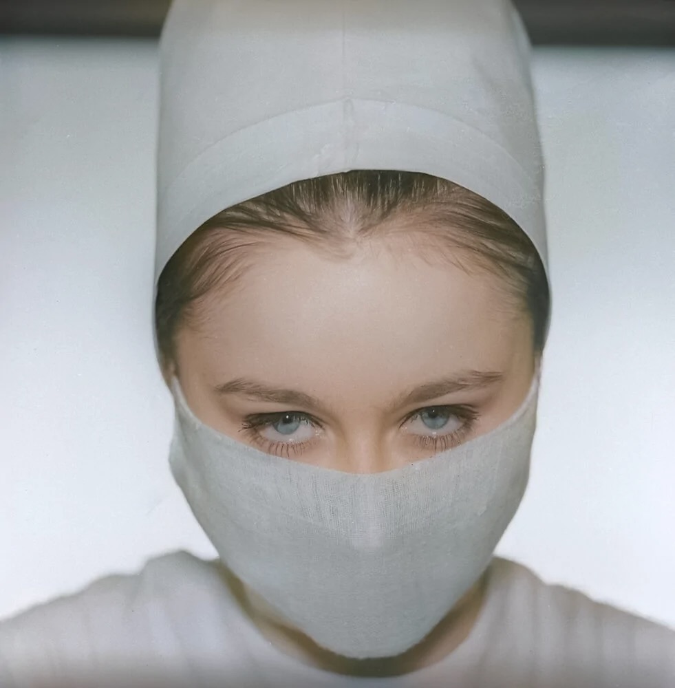 sovietvisuals's tweet photo. Soviet oncologist. Photo by Yuri Kuidin, Almaty, Kazakhstan, 1973. https://t.co/uxyq7J9oPp
