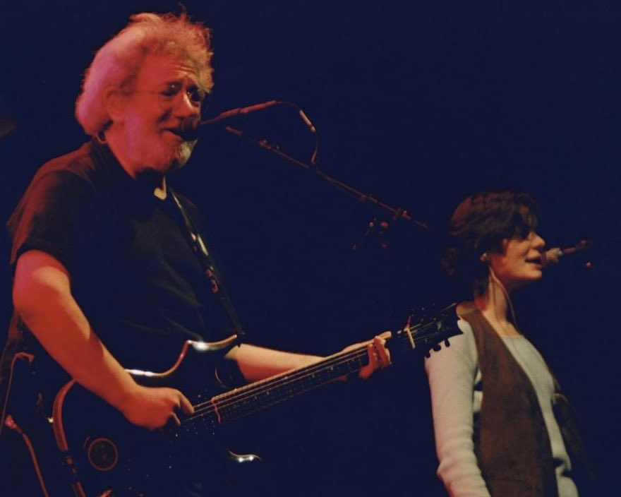 GratefulDead's tweet photo. Dead in the Garden 1993 ⚡

From September 16th to the 22nd, the Dead set up camp at Madison Square Garden. On the 20th, the band notably played their final rendition of “Race Is On” during the first set.  Later, during the second, attendees were treated to a surprise appearance by Edie Brickell, who joined the band for some vocal improvisation on “Space.”

Photos by Douglas Carver and Robbi Cohn