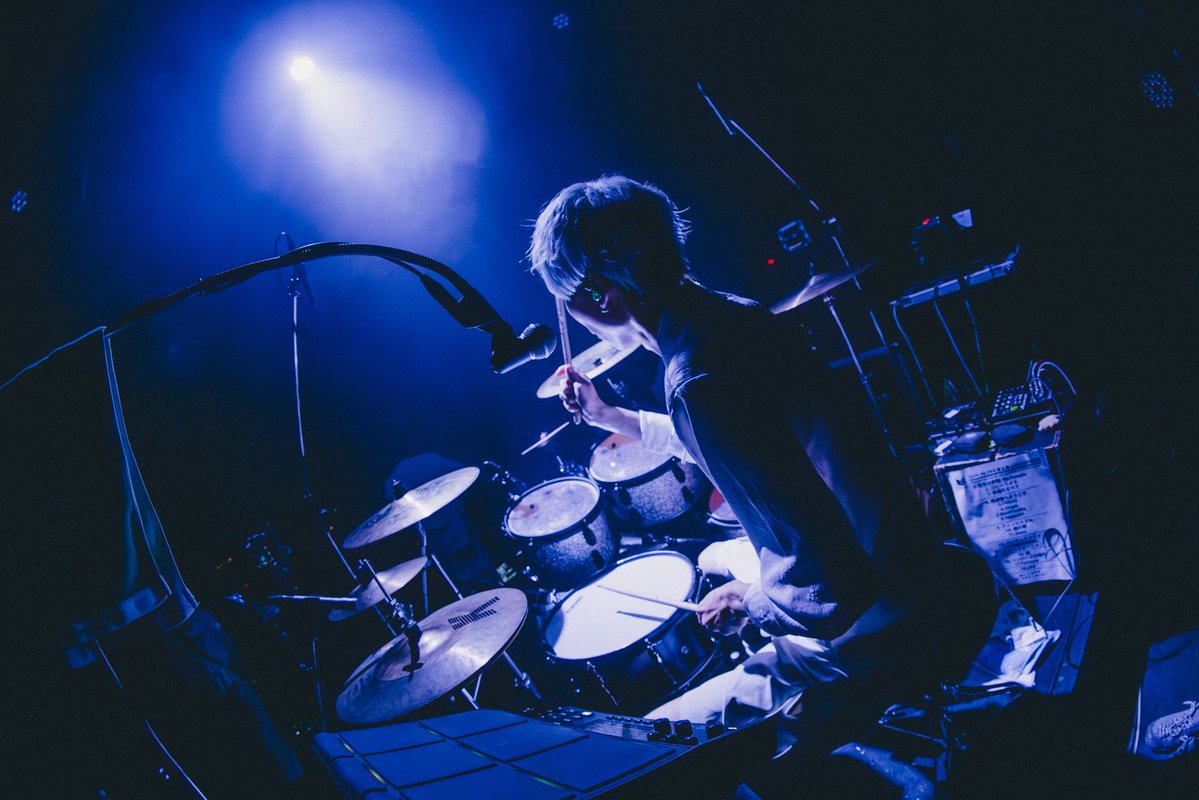 Bmtb_drum's tweet photo. 改めてリキッドルーム、
リパレツアーファイナルありがとうございました🥁

各会場最高だった。
本当に本当に皆様のお陰です。

代わりに良いドラム叩くのみ！
後ろは任せて！

photo @wakaa_02 https://t.co/lwmtd98yZe