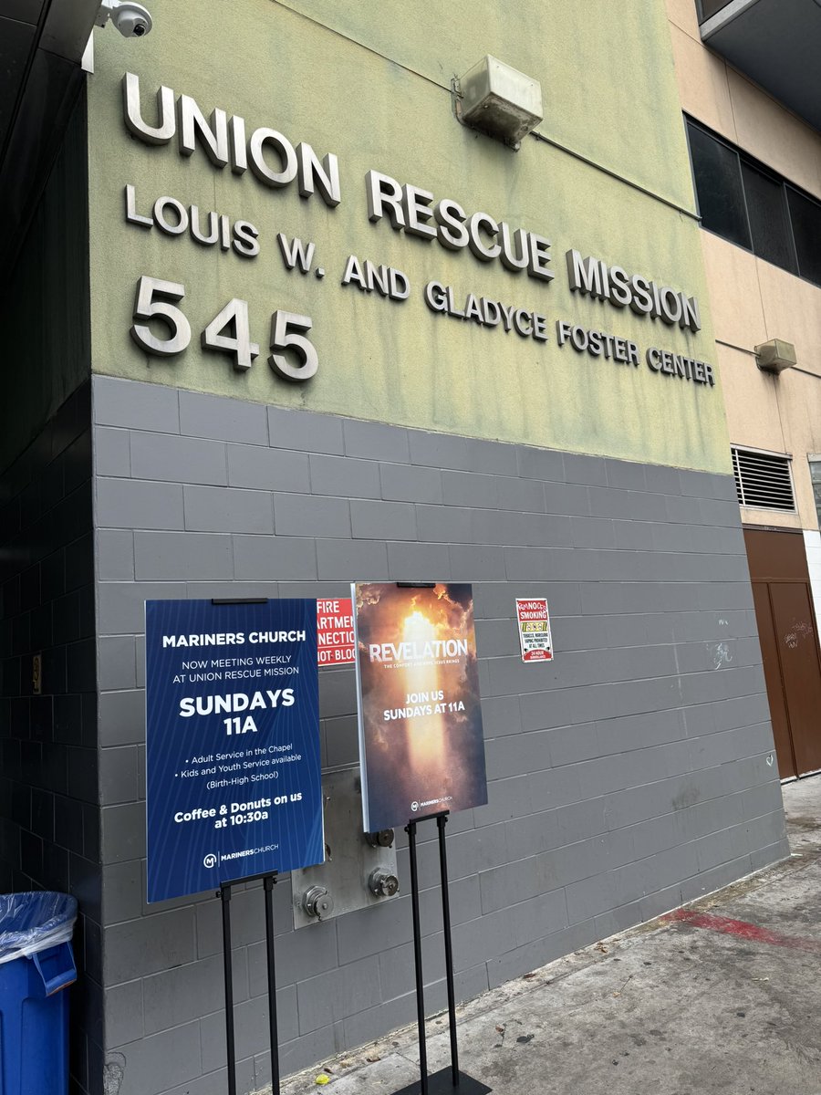 psalm's tweet photo. On Sundays we serve the LORD.

In Skid Row we invite people to church, feed them, and offer beds to those who have no place to lay their heads. https://t.co/t9ho8YYIKY