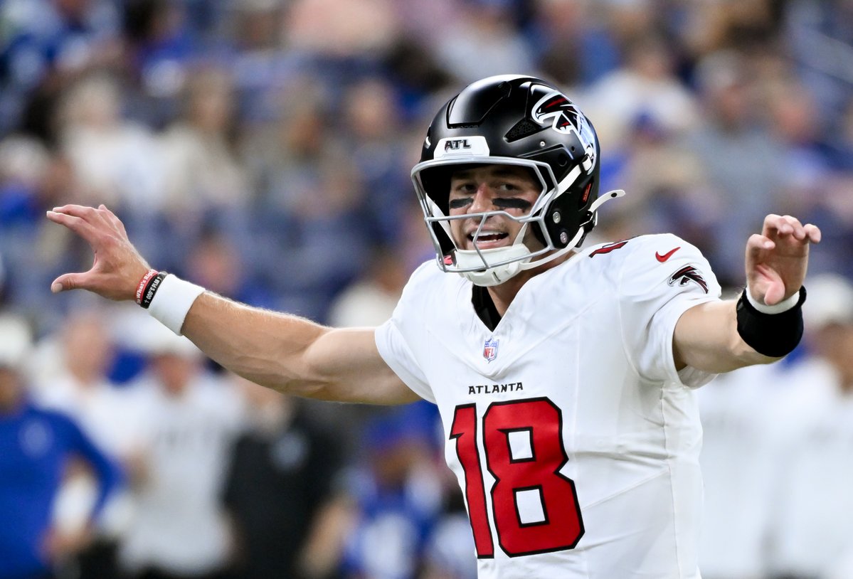 MySportsUpdate's tweet photo. The #Falcons have benched QB Cooper Rush. Undrafted rookie QB Jack Strand has come in to replace him. https://t.co/rZVc4ZGnmu