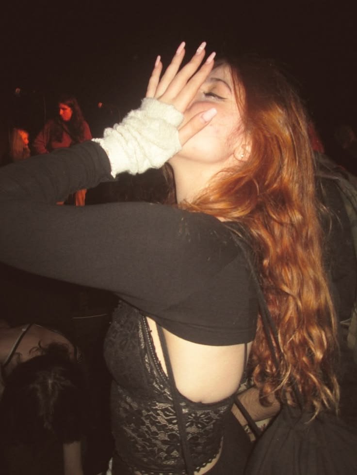 seraphvyr's tweet photo. que FESTA BOA https://t.co/80aJEg4HaV