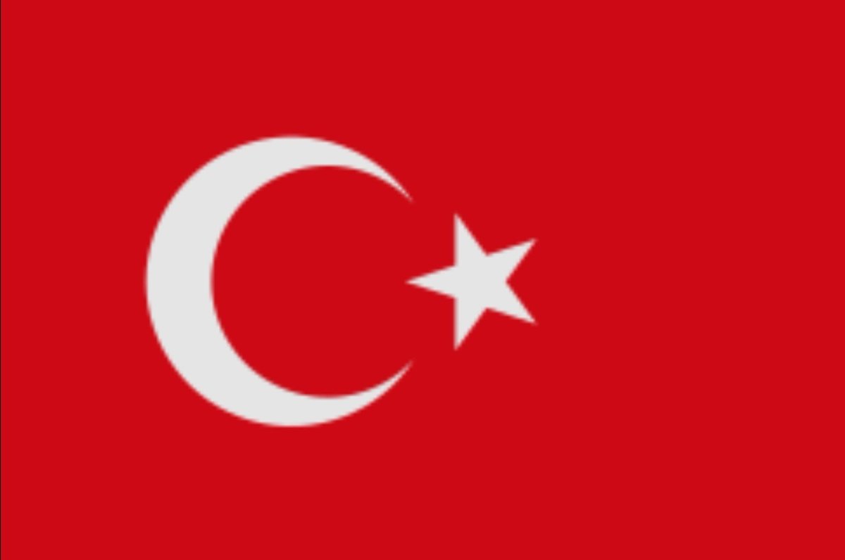 erismanak's tweet photo. @GalaParcali @Besiktas Ne mutlu TÜRKÜM diyene. https://t.co/EigxwZmLgE