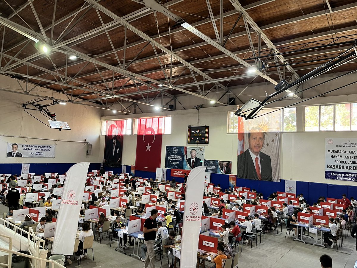 GSB_CorluGM's tweet photo. Teknoloji geliştiren bir Türkiye hedefinde, 
Geleceğin teknoloji yıldızları için; 
Bilimle büyüyen, teknolojiyle üreten nesiller için Deneyap Uygulama Sınavı gerçekleştirildi. 🚀🌟💥 https://t.co/X3pNuXJvFE