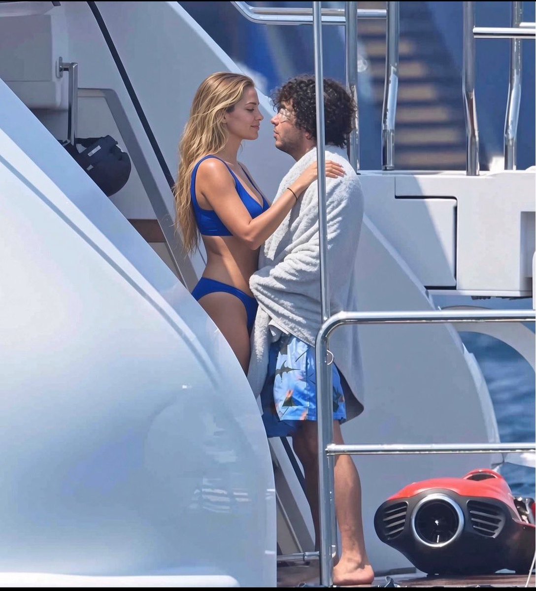 yk_xiany's tweet photo. Selena Gomez went live on Instagram earlier today, visibly shaking in tears as she shared with her fans that her marriage has officially ended.

Benny began behaving strangely daily and even updated the lock code on his device. He claimed he was away handling work matters, yet I was sent a DM by an anonymous account sharing his picture with a young Brazilian TikTok girl in her twenties. My heart is completely shattered I truly believed I’ve discovered someone I could build a future with.