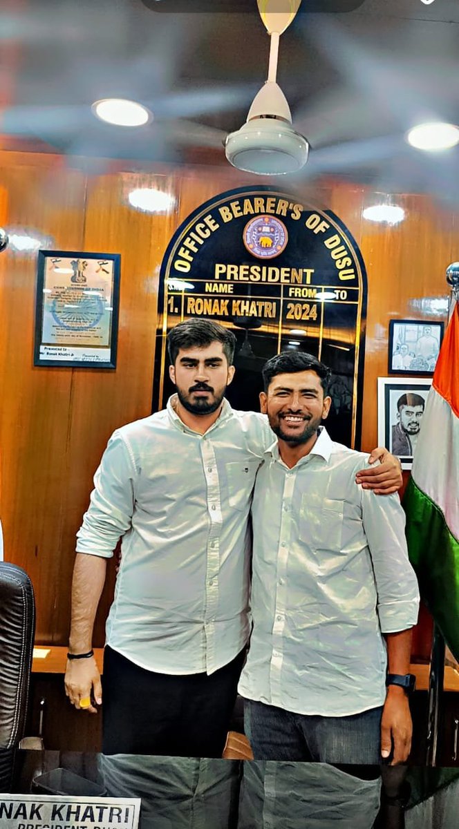 TalibKh22167013's tweet photo. जलवा था जलवा रहेगा भाई रौनक खत्री जी ❤️🤟🫂 @ronak_khatrii https://t.co/0neEK96GKT