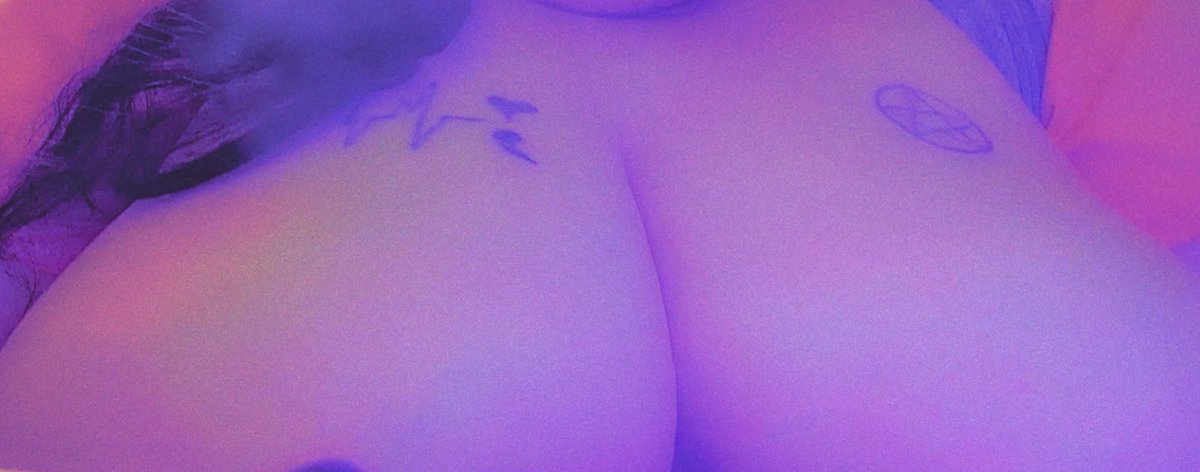 facelessafter's tweet photo. Looking for a new short term/long term findom? I'm here for all your pleasure! Approach correctly $25 --> $Lucidreamscc &amp; THEN I'll notice you!

#findom #walletdrain #tribute #goddess #spoilme #findompaypigs https://t.co/unVdM4GHxf