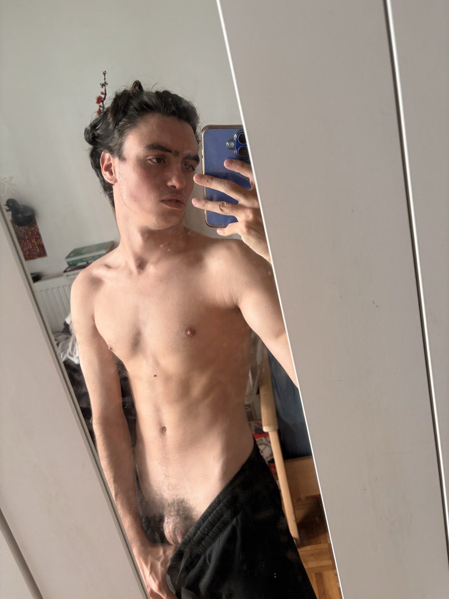 stan_sls's tweet photo. Si tu veut voir plus va dans ma bio 👀😏 https://t.co/5Uf0XQ9pfS