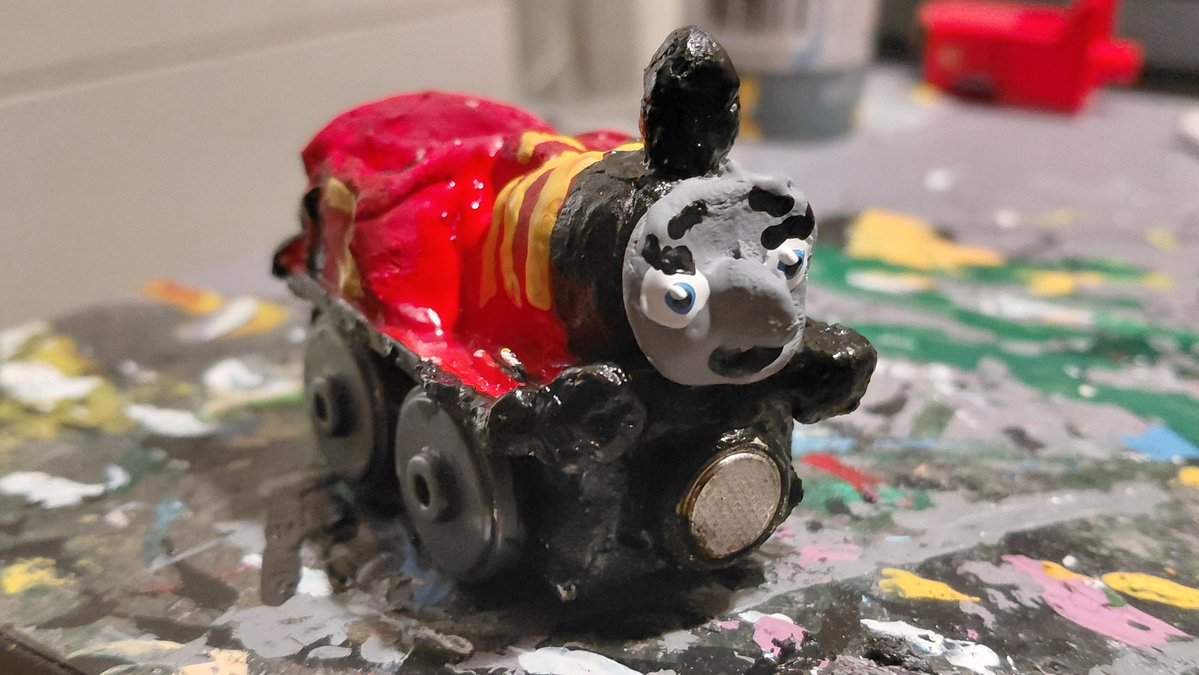 teamzug04's tweet photo. My 2026 diecast customs of Minnie, Roger, Beryl and Danny. Rexeljet's takes on the TK&amp;EL coffee pots.

As you guys probably know I really love these characters so I thought to make them again but in what if they were in Railway Stories.

What do you guys think of them???? https://t.co/OjDXKUD8Jd