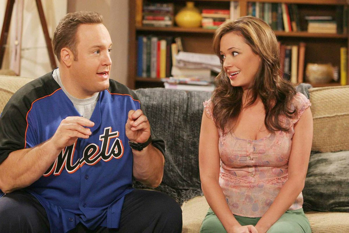 landofthe80s's tweet photo. Were you a fan of the tv show "King of Queens?" https://t.co/VJ1LEzmDdN